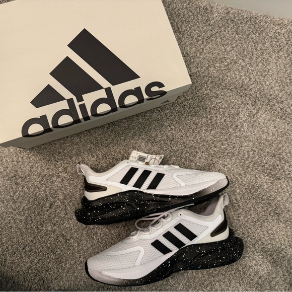 New Adidas Alphabounce+ Bounce Mens Running Shoes Sz 11 White Black Sneakers - Picture 3 of 14